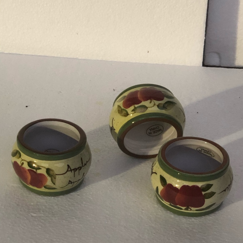 Apples napkins rings by homeinteriors Vintage